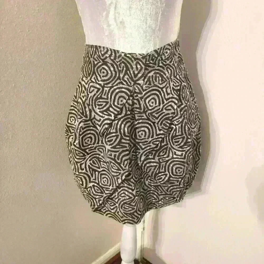 Eva Franco Blk & White Bubble Skirt Sz 8